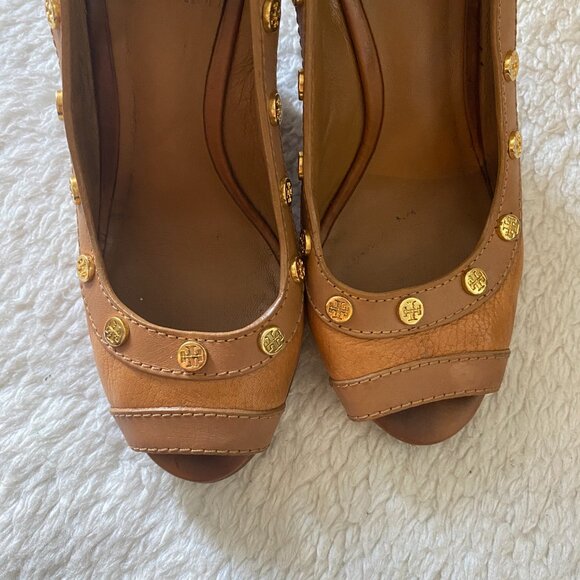 Tory Burch Royal Tan Leather Wedge Peep-Toe Sandals – Women’s 6.5 - Picture 9 of 16